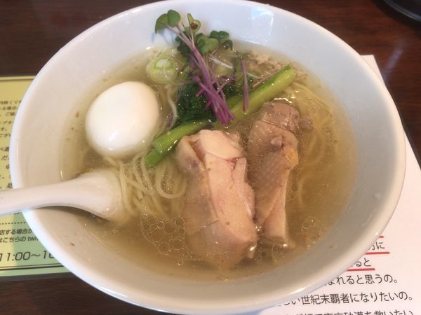「塩生姜らー麺味玉入り：900円」@塩生姜らー麺専門店MANNISHの写真