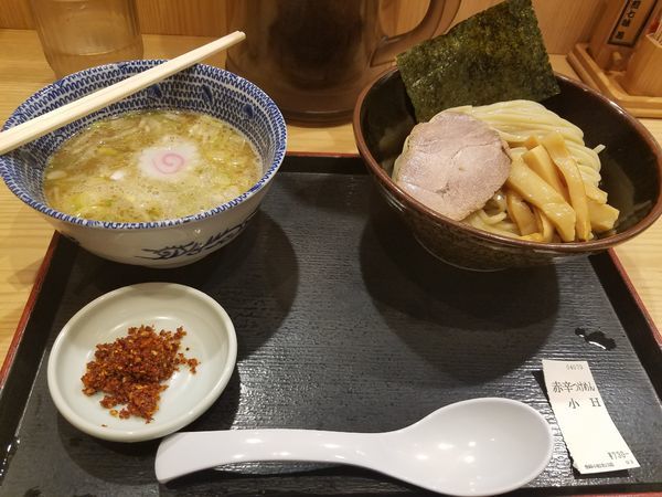 「赤辛つけ麺」@舎鈴 小岩北口店の写真