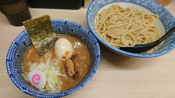 「つけ麺+味玉」@狼煙 大宮店の写真