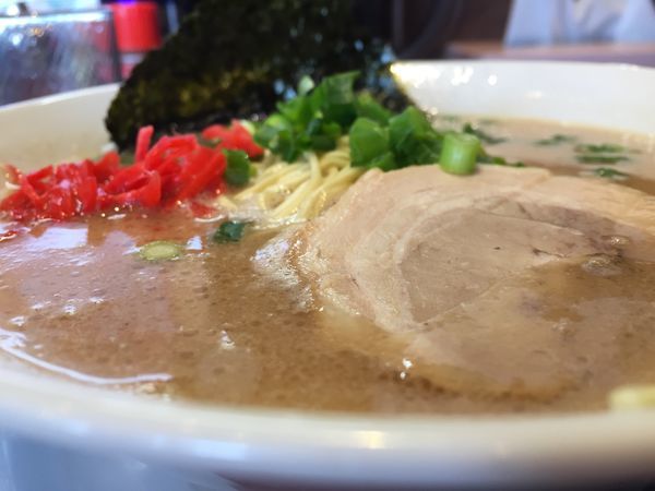 「トンコツラーメン」@ばってんラーメン 町田店の写真