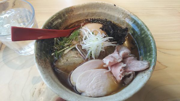「得製焼きあご塩らーめん 1100円」@焼きあご塩らー麺  たかはし 歌舞伎町店の写真