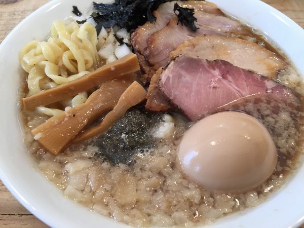 「Swallowらぁ麺 特製（1050円）」@The Noodles & Saloon Kiriyaの写真