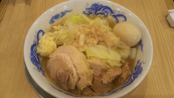「豚玉ラーメン 並」@ジャンクガレッジ ふじみ野駅前店の写真