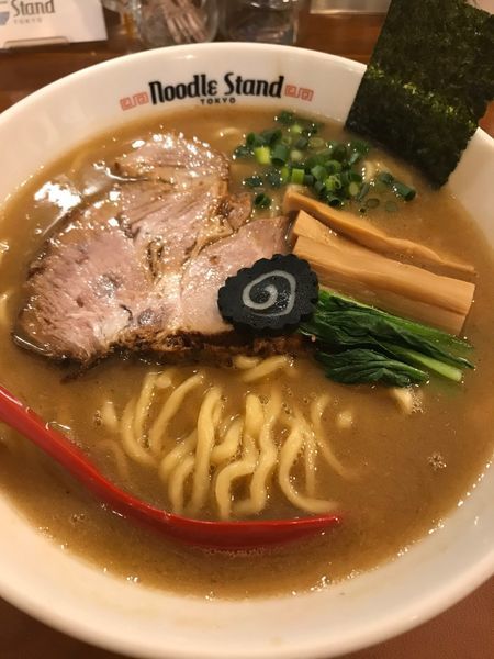 「濃厚ニボトンラーメン（大盛）」@裏Noodle Stand Tokyoの写真