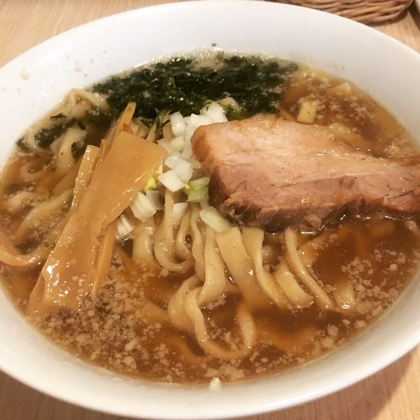 「ラーメン（大盛り、麺:隆）」@麺＆cafe Coi.Coi.の写真