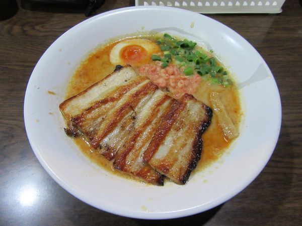 「海老味噌そば(800円)+叉焼300円」@北青山の写真