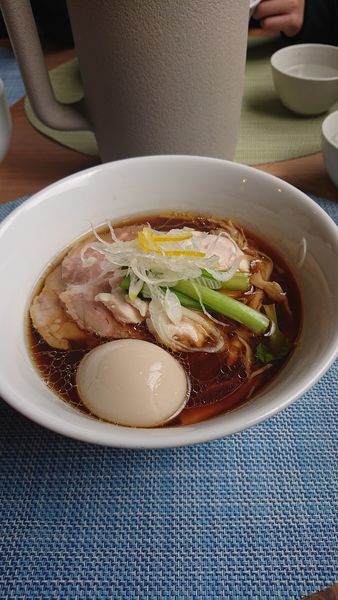 「特製中華蕎麦 味玉+チャーシュー丼+煮干玉」@中華蕎麦 はざまの写真