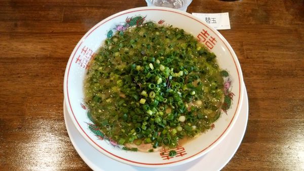 「豚骨ラーメン￥700-+ネギ￥100-+替え玉￥100-」@ラーメン池田の写真