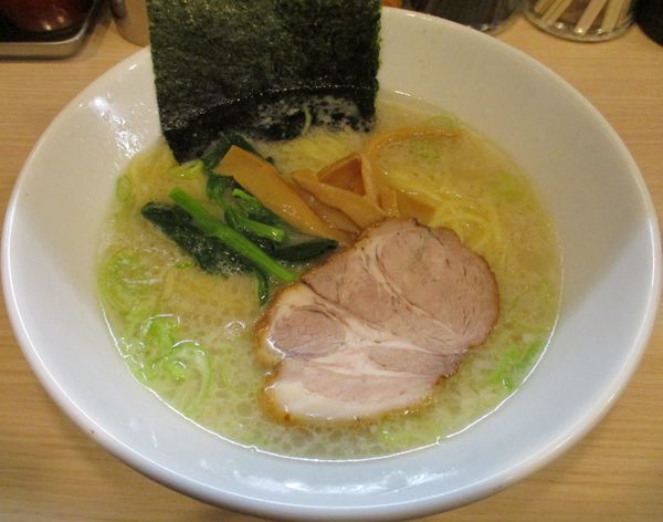 「塩豚骨らーめん　650円」@塩豚骨らーめん たちひらの写真