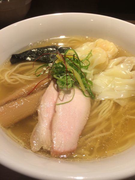 「白旨にこにこワンタン麺」@中華soba いそべの写真