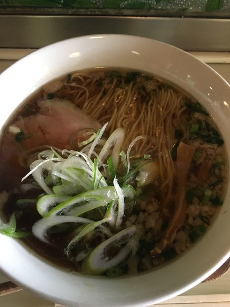 「まろみ醤油ラーメン」@麺割烹 亀壱の写真