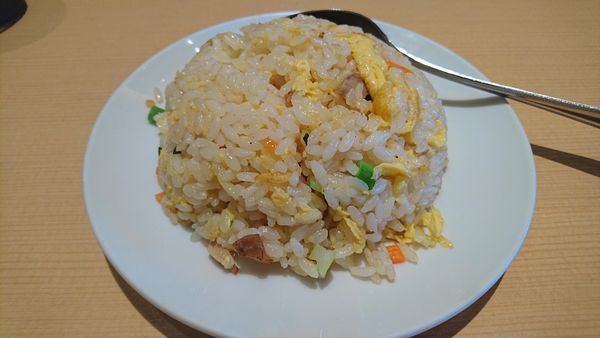 「ミニ炒飯300円」@黄金の華 ニッケコルトンプラザ店の写真