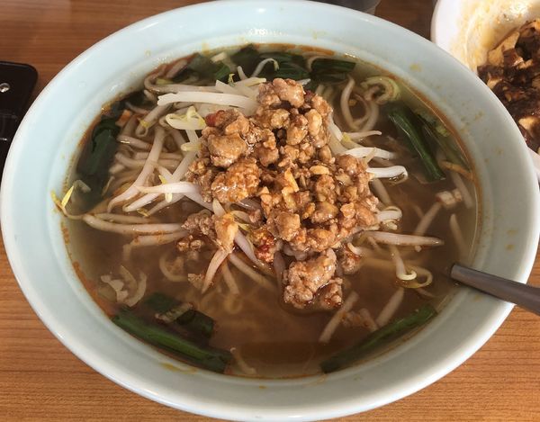 「台湾ラーメンと麻婆丼のセット（￥800）」@台湾料理 百鮮味 2号店の写真