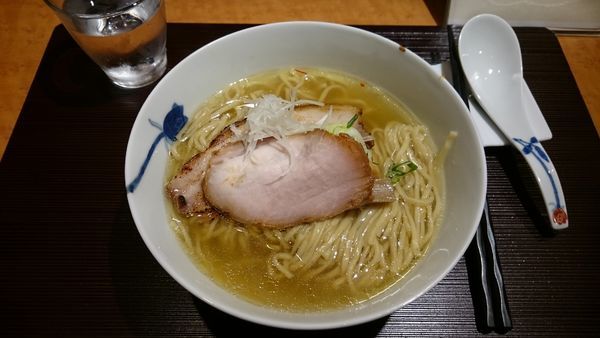 「塩ラーメン（細麺）850円」@麺 みつヰの写真