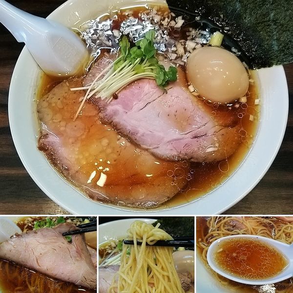 「醤油ラーメン(細麺)＋味玉＝800円」@稲荷屋の写真