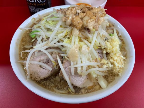 「ラーメン 生玉子(ニンニク・アブラ・ちょいカラメ)」@ラーメン二郎 神田神保町店の写真