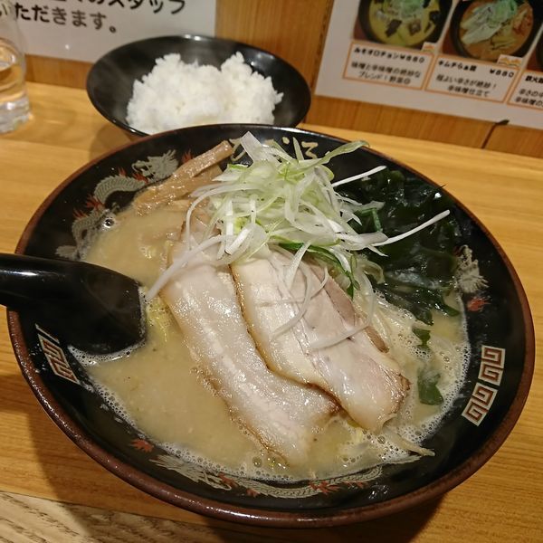 「札幌味噌らぁ麺 780えん 半ライス150えん」@北海道らーめん ひむろ 大宮店の写真