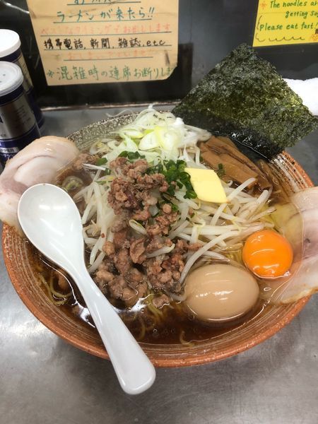 「イカ煮干し出汁の醤油大盛り」@覆麺 智の写真