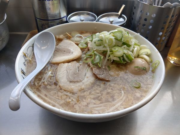 「大盛チャーシューメン + 味玉」@ホープ軒 千駄ヶ谷本店の写真