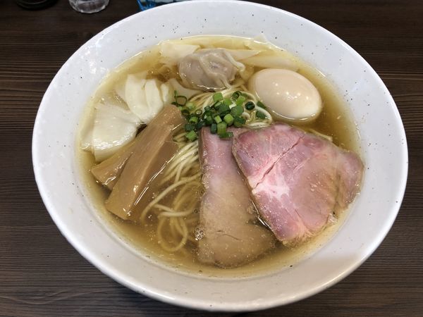 「特製塩中華そば」@中華そば さわの写真