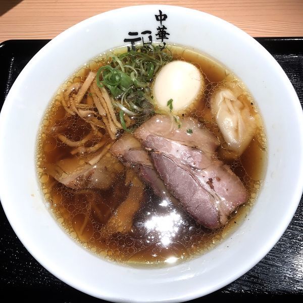 「中華そば 豪華盛り」@極上中華そば 福味 東京駅KITTE店の写真