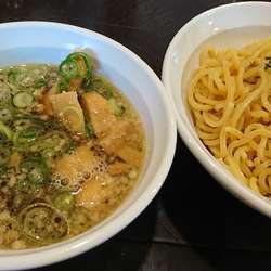 甘露醤油つけ麺(830円)