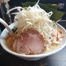 ネギ醤油ラーメン大盛モヤシトッピング