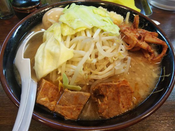 「【限定】太郎２　※こってり＆ニンニクあり　＋味玉：サ－ビス券」@らあめん 寸八 総本店の写真