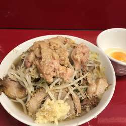 らーめん小野菜ニンニクアブラ生卵