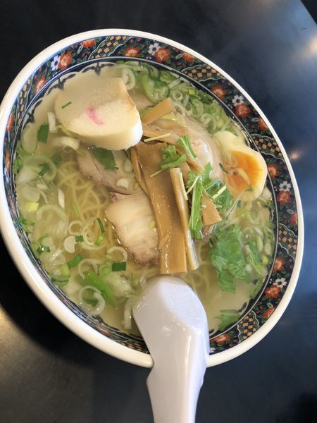 「味彩塩拉麺」@函館麺厨房あじさい 本店の写真