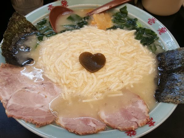 「とろろラーメン 中盛 ￥1,000」@壱発ラーメン 相模原店の写真