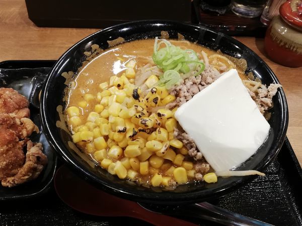 「炙りコーンバター百年味噌ラーメン」@マルキン本舗 東松山店の写真