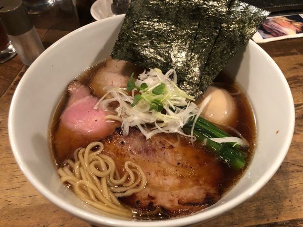 「支那そば850円、特製トッピング250円」@日本橋 製麺庵 なな蓮の写真