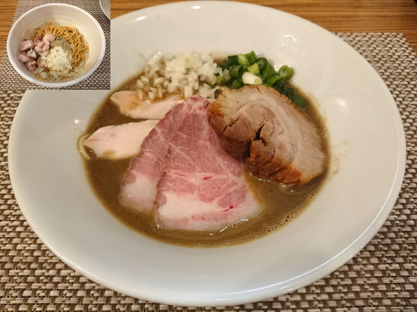 「限定 濃厚煮干ラーメン+厚切り豚+和え玉」@つけ麺 和の写真