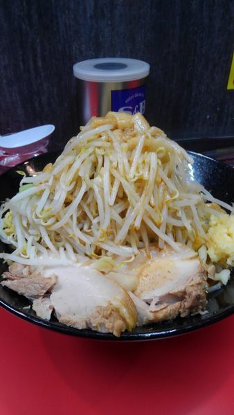 「らーめん大(生姜トッピング)」@ラーメン山崎の写真