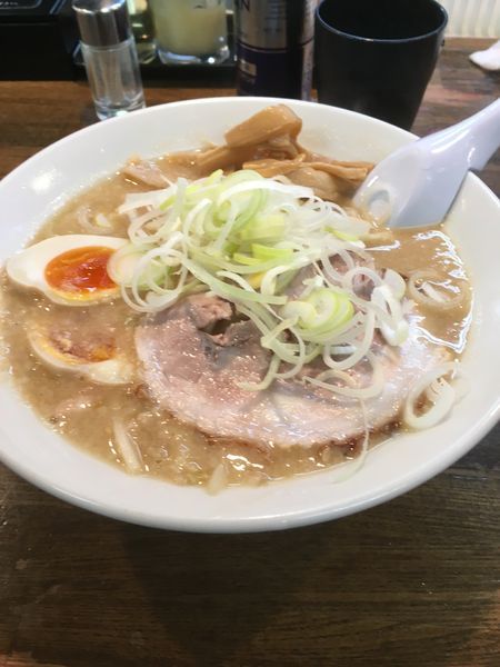 「味玉みそらーめん」@こってりらーめん 誉の写真