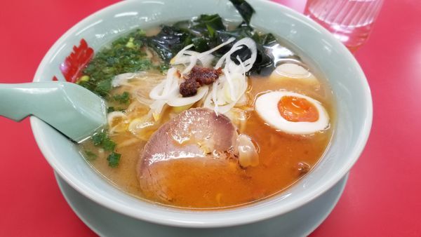 「期間限定　絶品えび塩らーめん　味玉トッピング」@山岡家 松本店の写真