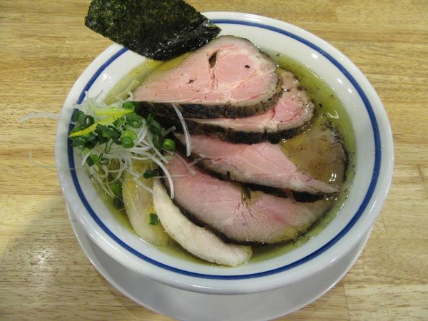 「チャーシュー中華そば塩（１１００円）」@手打式超多加水麺 ののくらの写真