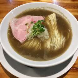 限定濃厚煮干醤油らーめん