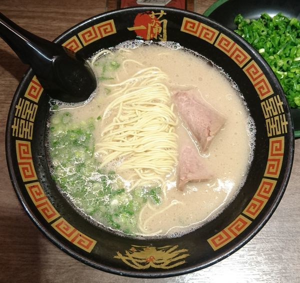 「ラーメン＋追加ねぎ」@一蘭 アトレ上野 山下口店の写真