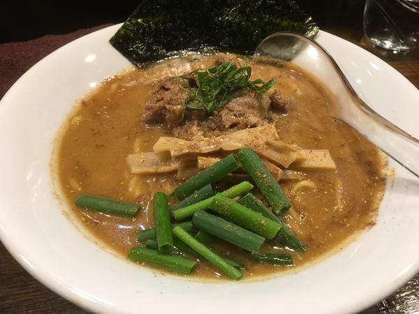 「牛すじごま味噌らぁ麺＋チャーシュー丼」@Soupmenの写真