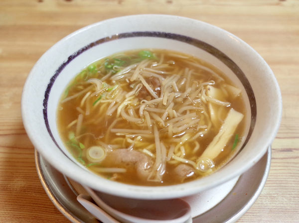 「中華そば…450円、味噌カツ丼…600円」@岩正の写真