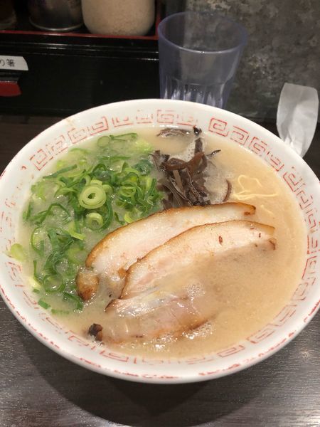 「ラーメン 680円」@博多らーめん 濱田屋 北千住店の写真