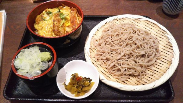 「そばセット カツ丼  黒ざるに変更」@青山がらり つくば店の写真