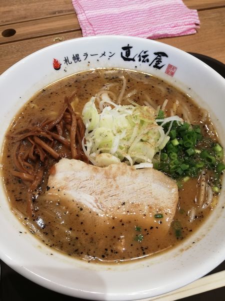 「札幌直伝屋の味噌らーめん」@らーめん食堂 あの小宮の写真