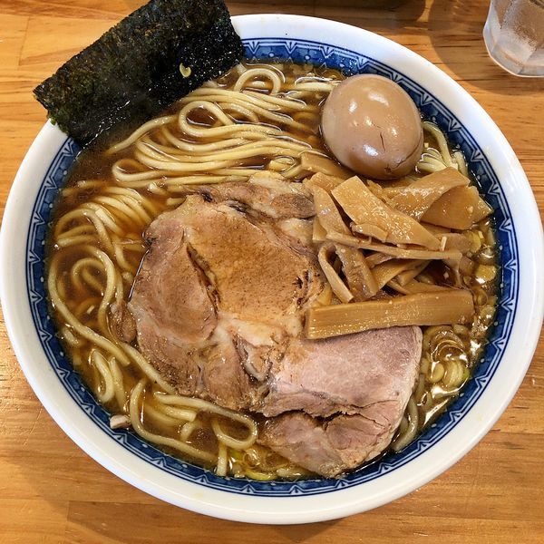 「ラーメン（中）＋味玉￥８５０」@自家製中華そば としおかの写真