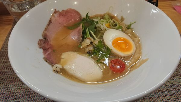「貝醤油そば 800円」@麺屋 貝原の写真