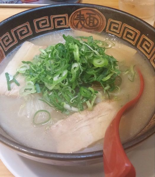 「豚骨ラーメン 750円」@希望軒 心斎橋長堀店の写真
