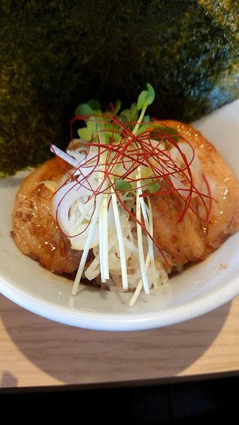 「醤油ラーメン お肉ごはん」@杏と桜の写真