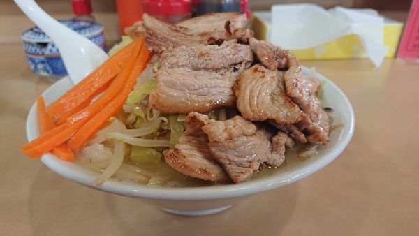 「特製湯麺」@塩山館食堂の写真